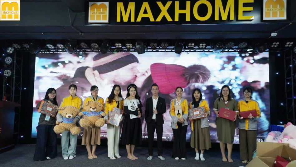 maxhome-ron-rang-chao-don-giang-sinh-2024-gan-ket-yeu-thuong-12