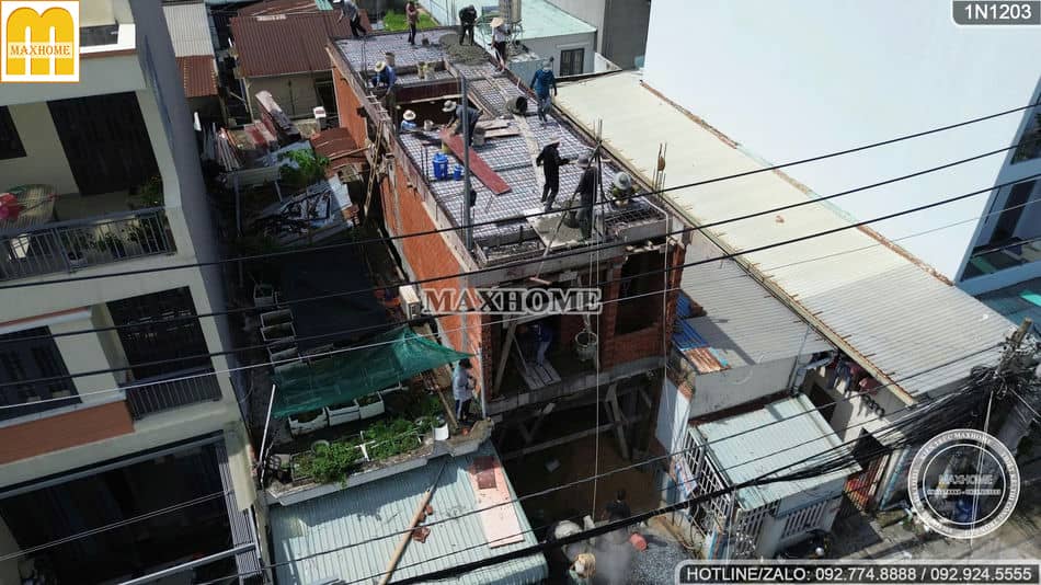 giam-sat-thi-cong-sat-san-mai-nha-pho-3-tang-hien-dai-tai-ho-chi-minh-mh04895-17