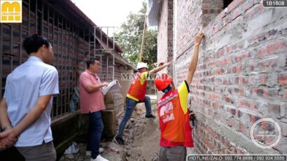 sep-tuan-cung-doi-ngu-giam-sat-kiem-tra-phan-tho-cong-trinh-nha-2-tang-mai-nhat-tai-thanh-hoa-mh04992-16