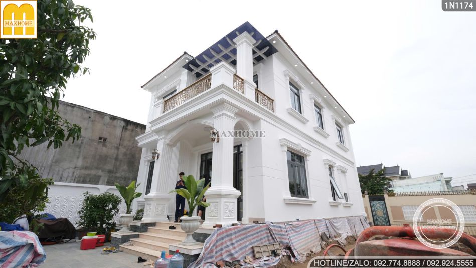 hoan-thien-mau-nha-2-tang-tan-co-dien-dang-cap-hoang-gia-giua-thanh-pho-9