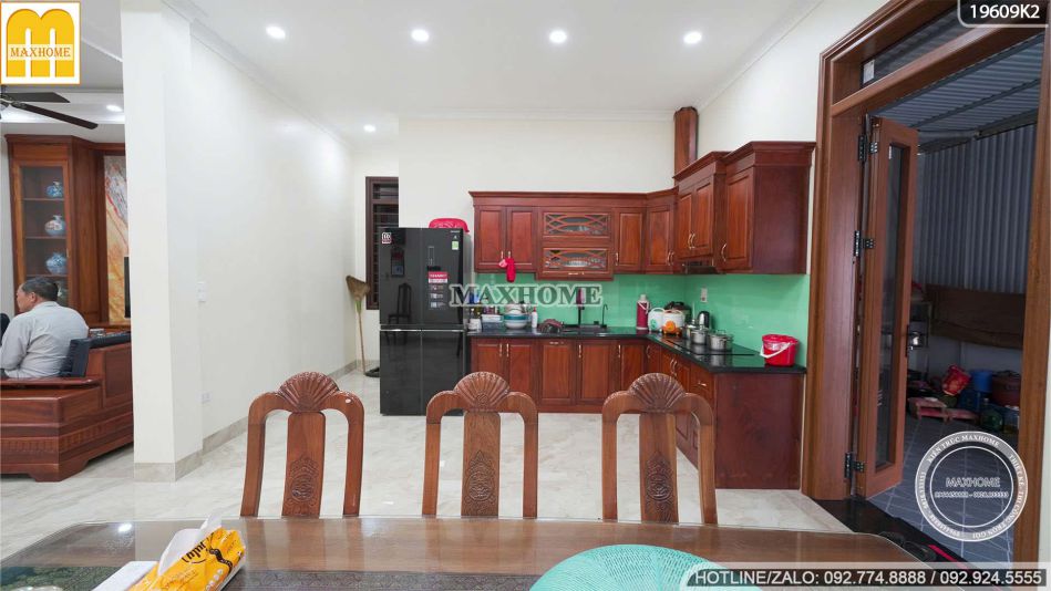 thuc-te-mau-nha-mai-nhat-chu-l-dep-hien-dai-an-tuong-tu-ngoai-that-den-noi-that